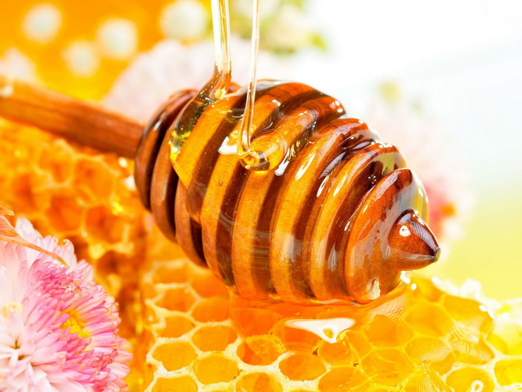 Cách trị nám da bằng trứng gà và mật ong